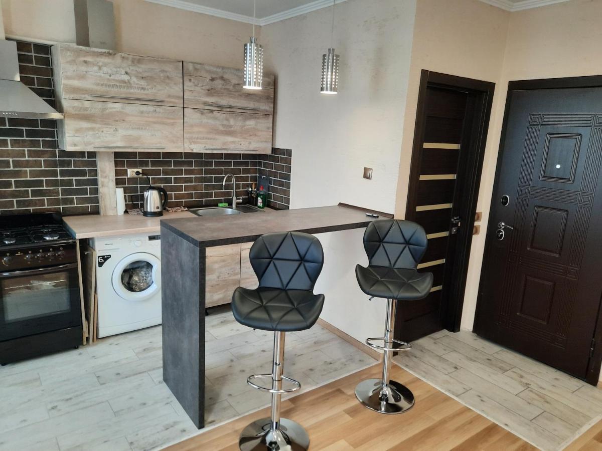 New Luxury Studio Apartment Ivano-Frankivsk Ngoại thất bức ảnh