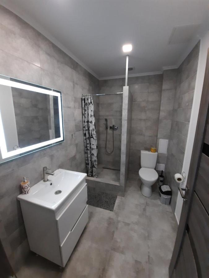 New Luxury Studio Apartment Ivano-Frankivsk Ngoại thất bức ảnh