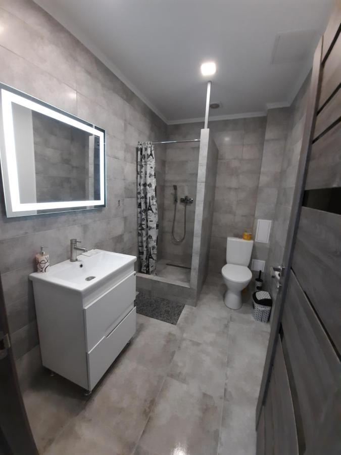 New Luxury Studio Apartment Ivano-Frankivsk Ngoại thất bức ảnh
