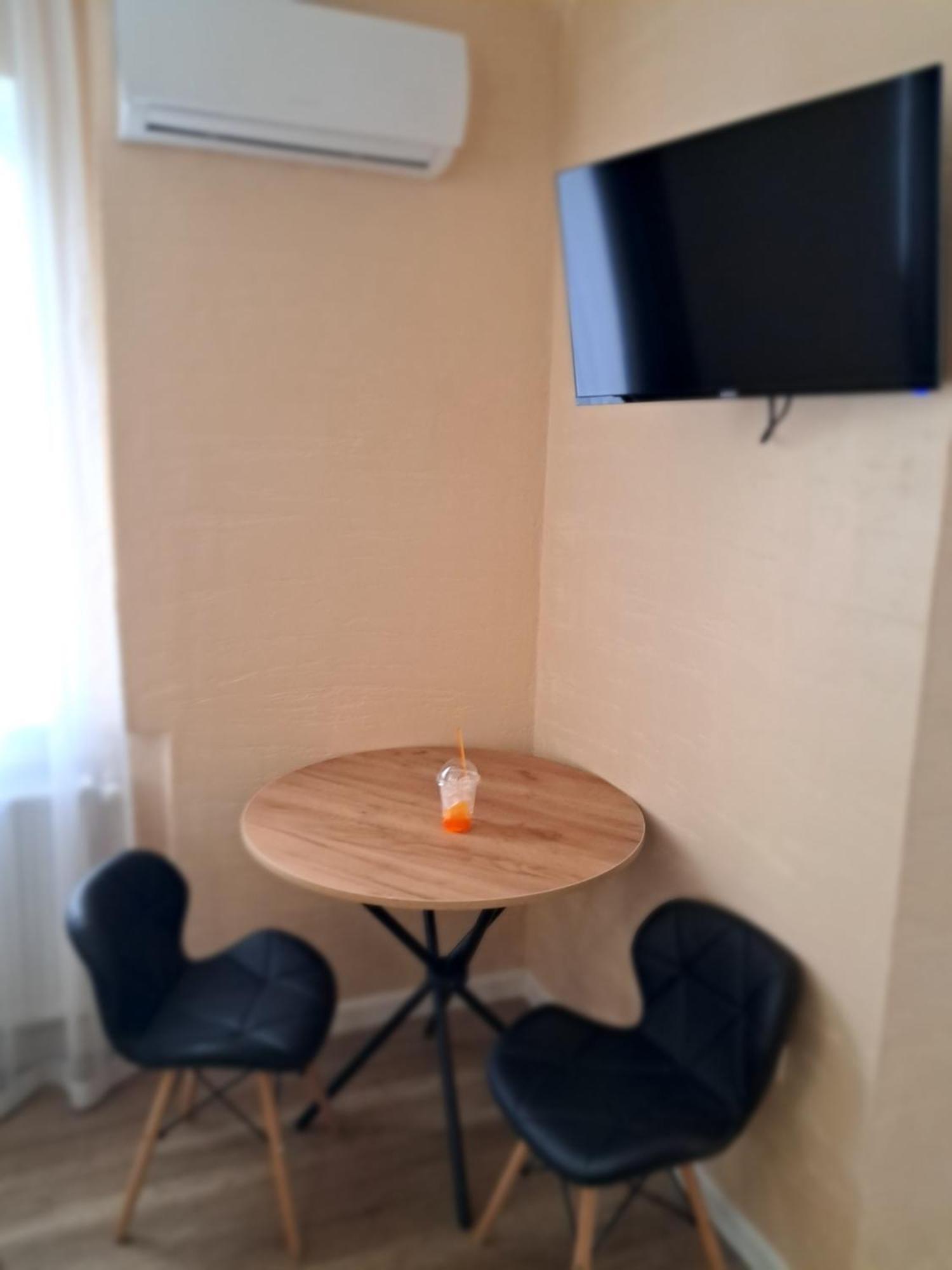 New Luxury Studio Apartment Ivano-Frankivsk Ngoại thất bức ảnh